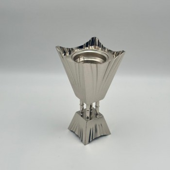 مبخرة ديكورية فاخرة بتصميم عصري أنيق، مصنوعة بلون فضي مطفي يعكس الفخامة والرقي24×12×12سم 