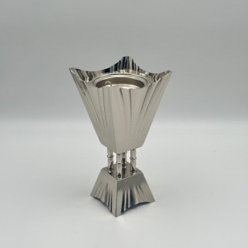 مبخرة ديكورية فاخرة بتصميم عصري أنيق، مصنوعة بلون فضي مطفي يعكس الفخامة والرقي24×12×12سم 