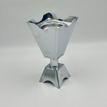 مبخرة ديكورية فاخرة بتصميم عصري أنيق، مصنوعة بلون فضي لامع يعكس الفخامة والرقي 24×12×12سم 