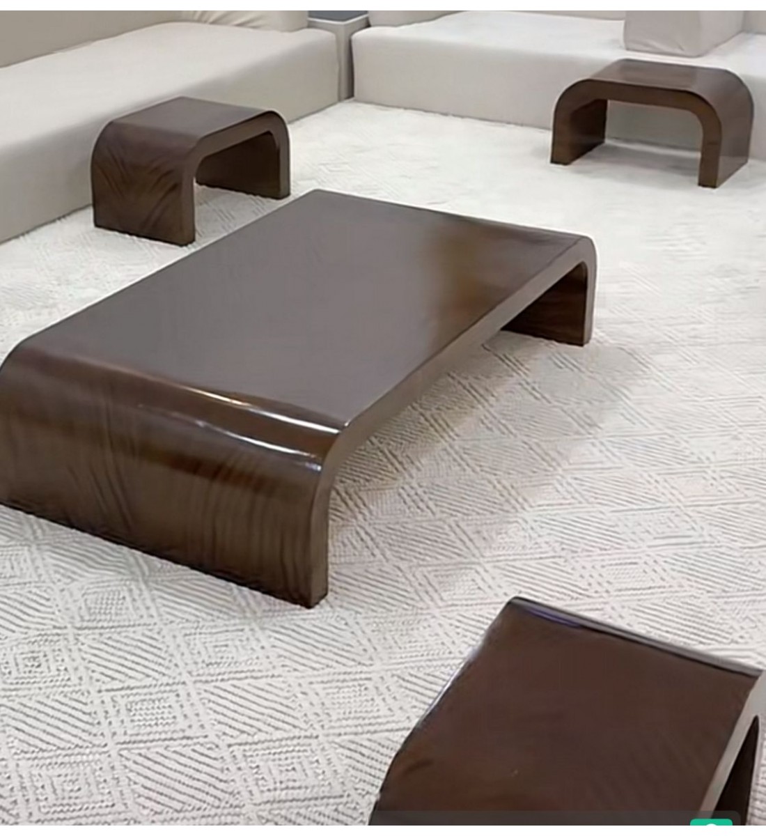 طقم. طاولات كنب ارضي قشره الجوز شكل جميل وانيق(1+4) (منتج تفصيل ) طقم. طاولات كنب ارضي قشره الجوز شكل جميل وانيق(1+4) (منتج تفصيل )