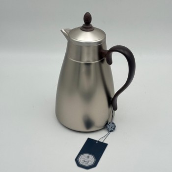 ترمس أنيق بتصميم عصري يجمع بين البساطة والفخامة، مصنوع من هيكل معدني بلمسة مطفية1لتر 