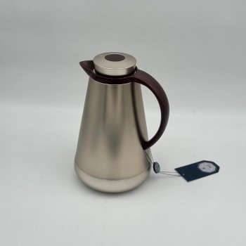 ترمس أنيق بتصميم عصري يجمع بين البساطة والفخامة، مصنوع من هيكل معدني بلمسة مطفية1لتر 