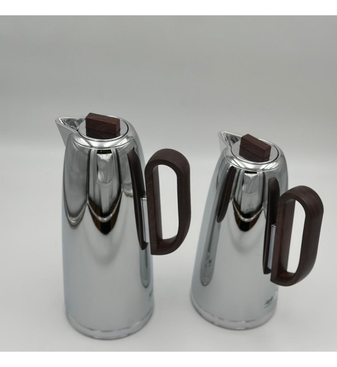 طقم ترمس شاي وقهوة أنيق يجمع بين التصميم العصري والانيق طقم ترمس شاي وقهوة أنيق يجمع بين التصميم العصري والانيق