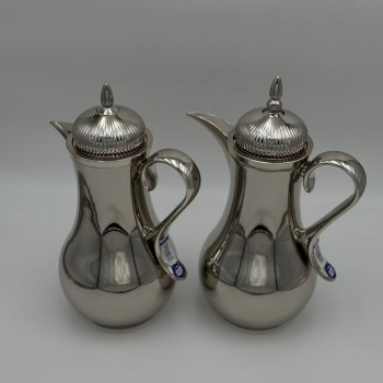 طقم  ترمس  شاي وقهوة أنيق يجمع بين التصميم العصري والانيق 