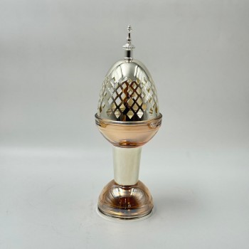 مبخرة ديكورية أنيقة بتصميم فاخر يجمع بين المعدن اللامع والزجاج بلون عنبري جذاب30×10×10سم 