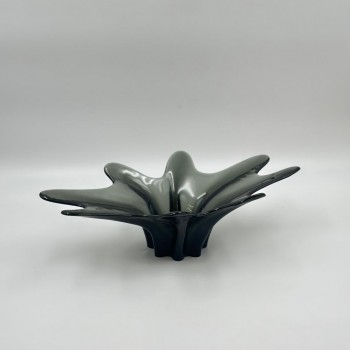 صحن ديكوري عصري بتصميم فني مميز مستوحى من الأشكال العضوية والانسيابية 37×20×11سم 