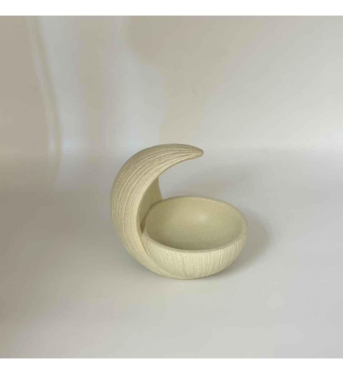  صحن ديكوري أنيق بتصميم فخم ولمسة عصرية 14×14×20سم 