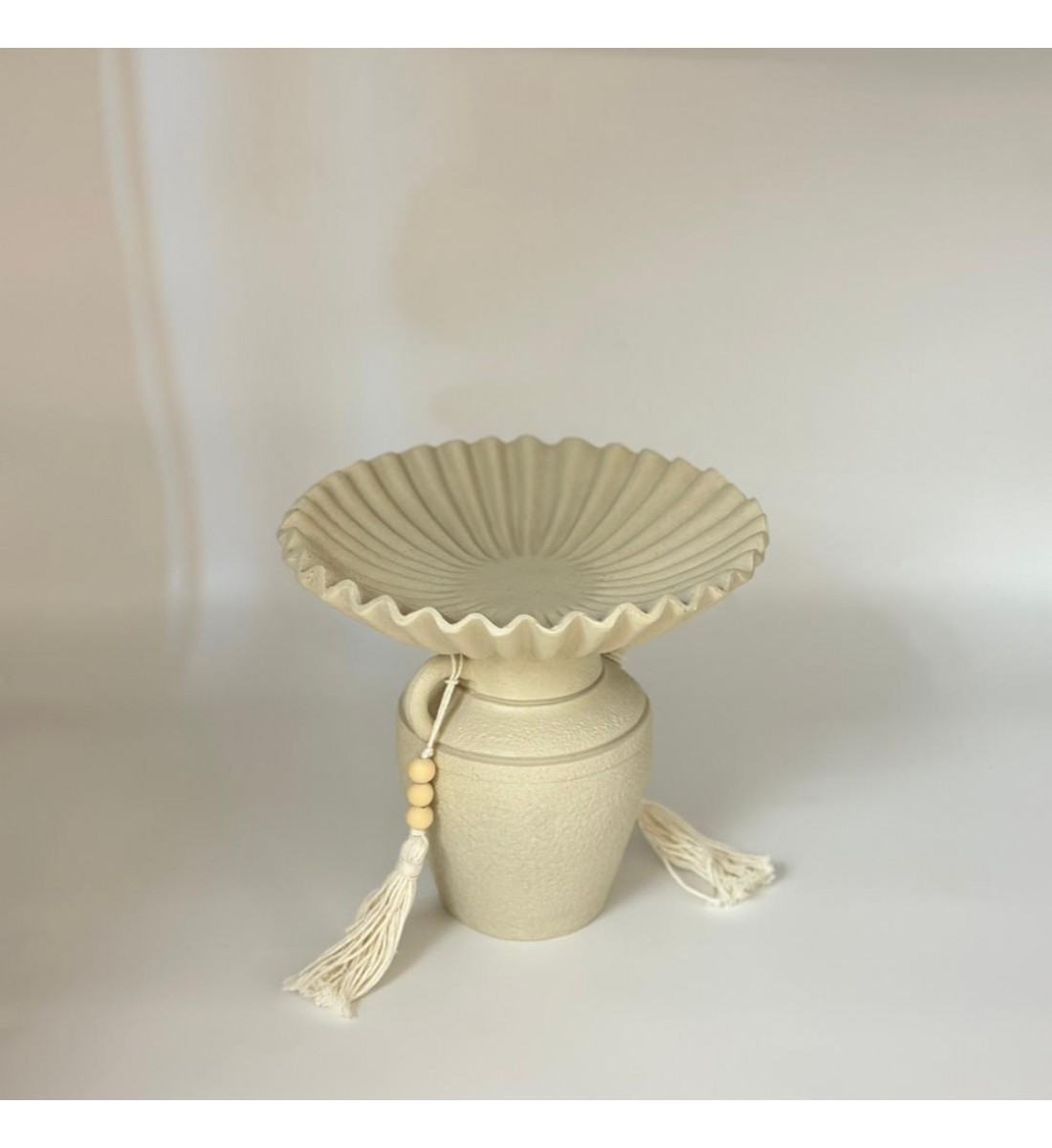  صحن ديكوري أنيق بتصميم فخم ولمسة عصرية 24×24×23سم 