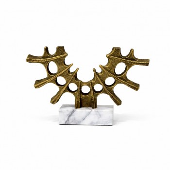 قطعة ديكور فنية بتصميم تجريدي مميز يجمع بين التوازن والتناظر بأسلوب عصري لافت39×6×29سم