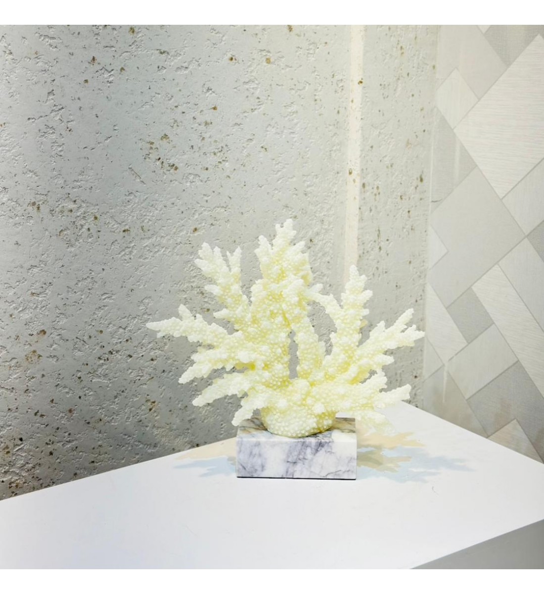 قطعة ديكور مستوحاة من جمال الشعاب المرجانية بتصميم أنيق يضفي إحساسًا بالطبيعة والهدوء33×33×8سم 