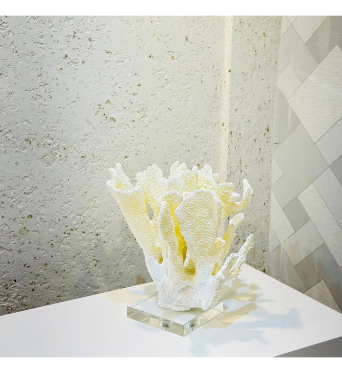 قطعة ديكور مستوحاة من جمال الشعاب المرجانية بتصميم أنيق يضفي إحساسًا بالطبيعة والهدوء30×30×14سم 