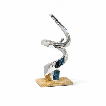 قطعة ديكور فنية بتصميم حلزوني عصري يجسّد الانسيابية والتوازن بأسلوب أنيق. مصنوعة من معدن لامع باللون الفضي40×18×10سم 