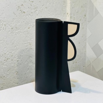 قطعة ديكور عصرية بتصميم مبتكر يجمع بين البساطة والتميز 36×23×12سم 