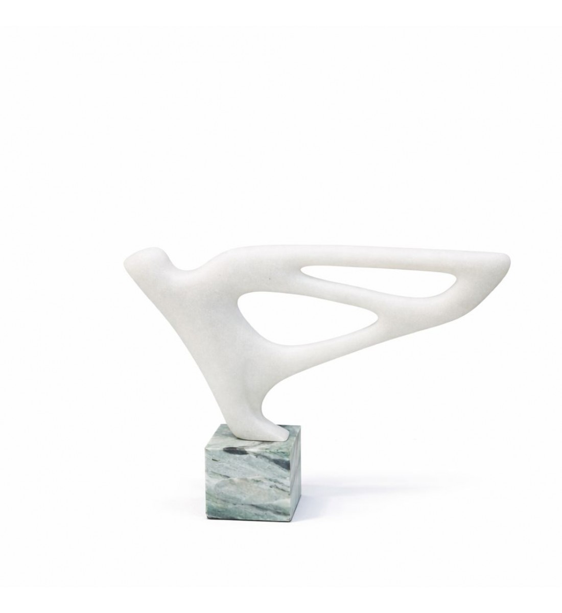 قطعة فنية عصرية بتصميم تجريدي انسيابي، مصنوعة بلون أبيض ناعم يعكس البساطة والرقي40×29×8سم 