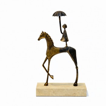 قطعة ديكور فنية راقية بتصميم يجمع بين الخيال والأناقة، 37×22×8سم 