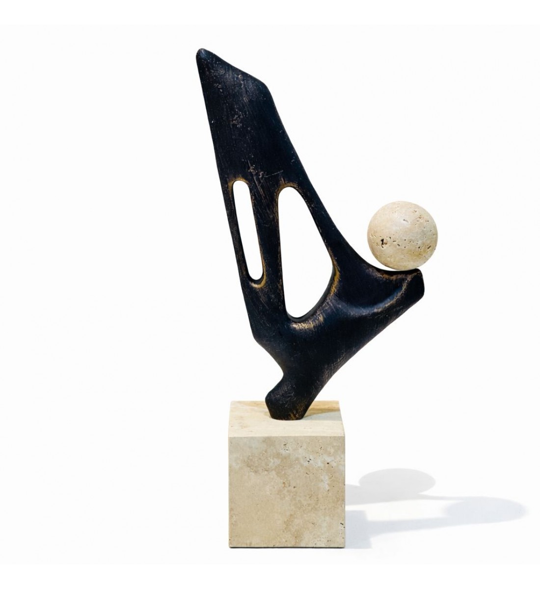 قطعة ديكور فنية تجريدية بتصميم جريء يعكس التوازن والحركة44×10×20سم 