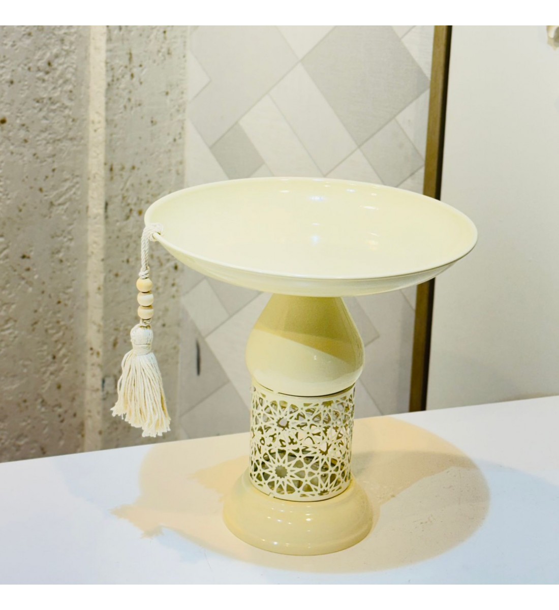  صحن ديكوري فاخر بتصميم أنيق يجمع بين البساطة والفخامة،25×25×25سم 