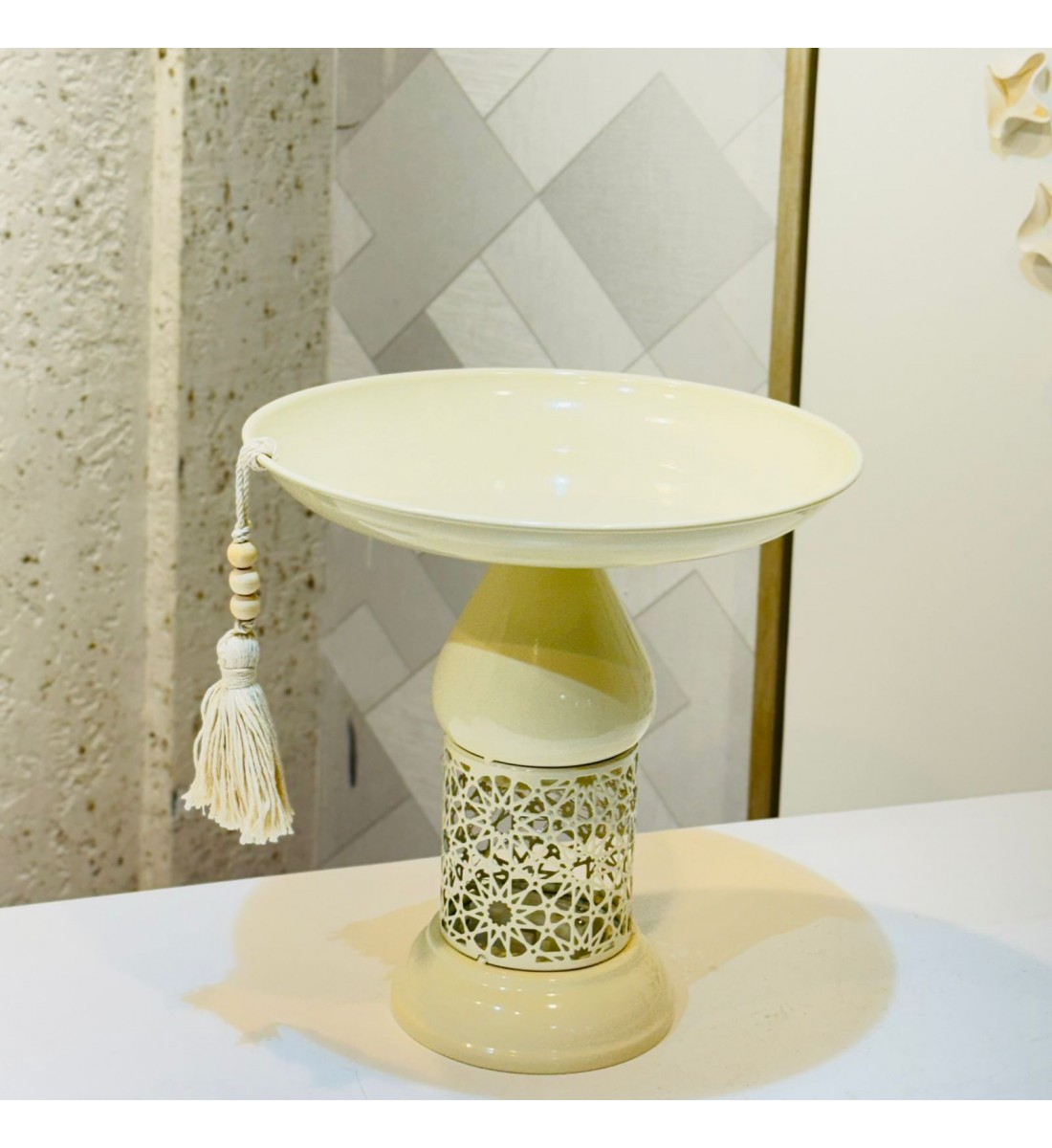  صحن ديكوري فاخر بتصميم أنيق يجمع بين البساطة والفخامة،25×25×25سم 