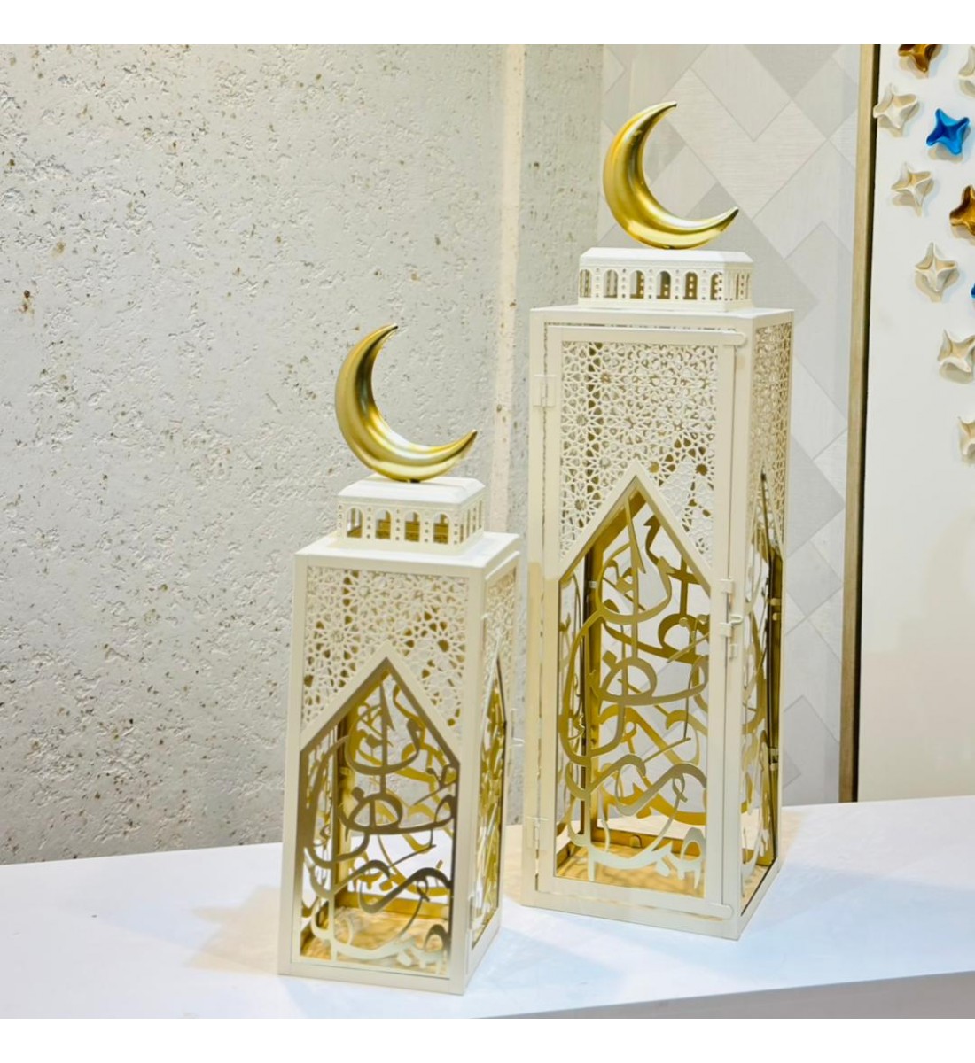 فانوس ديكوري إسلامي أبيض وذهبي70×18×18/سم فانوس ديكوري إسلامي أبيض وذهبي70×18×18/سم