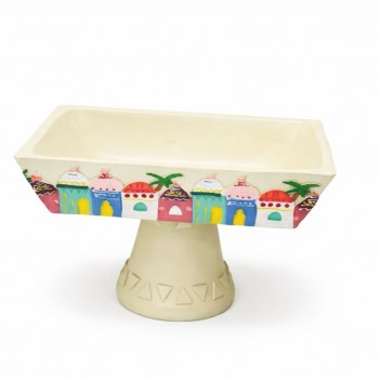 وعاء تقديم ديكوري مرتفع بتصميم تراثي أنيق، مصنوع بعناية ليجمع بين الجمال والوظيفة. 20×13×13سم