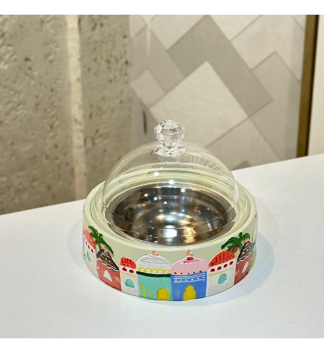 علبة تقديم أنيقة بغطاء شفاف، تجمع بين العملية والطابع التراثي الجذاب17×17×17سم 