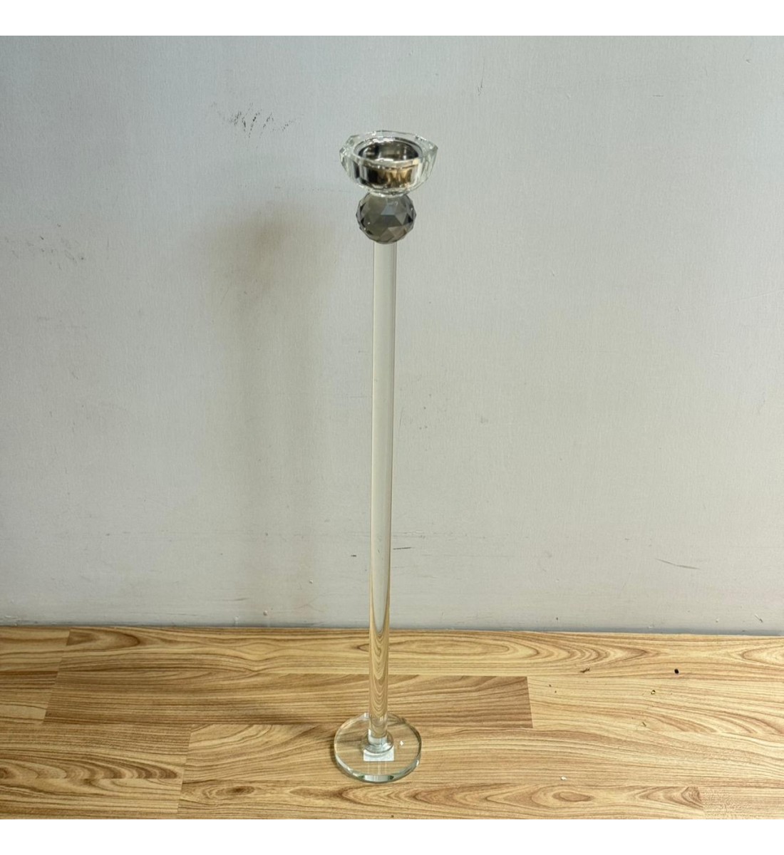  مبخرة أرضية أنيقة مصنوعة من الزجاج الشفاف بتصميم طويل وراقي يضيف لمسة فخامة للمكان 80سم 