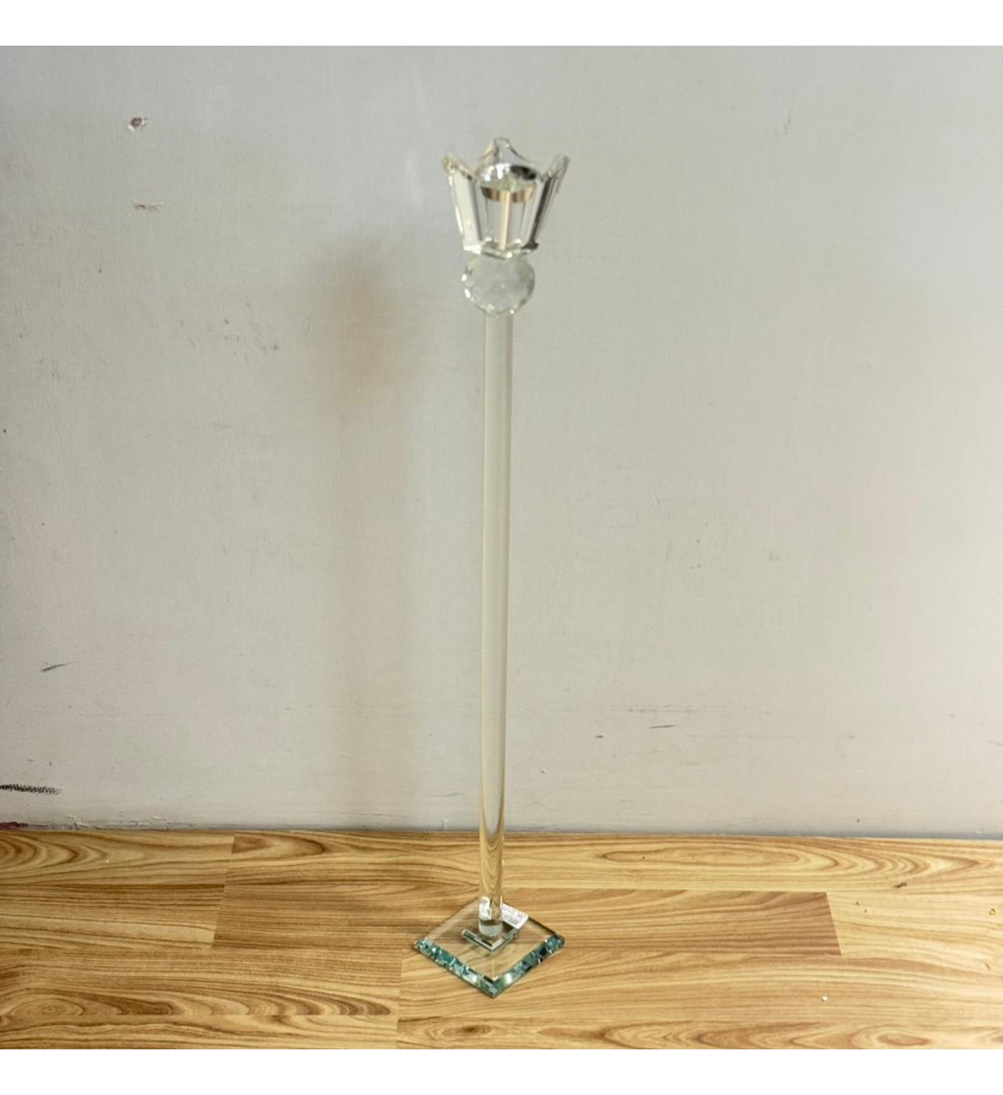  مبخرة أرضية أنيقة مصنوعة من الزجاج الشفاف بتصميم طويل وراقي يضيف لمسة فخامة للمكان 80سم 