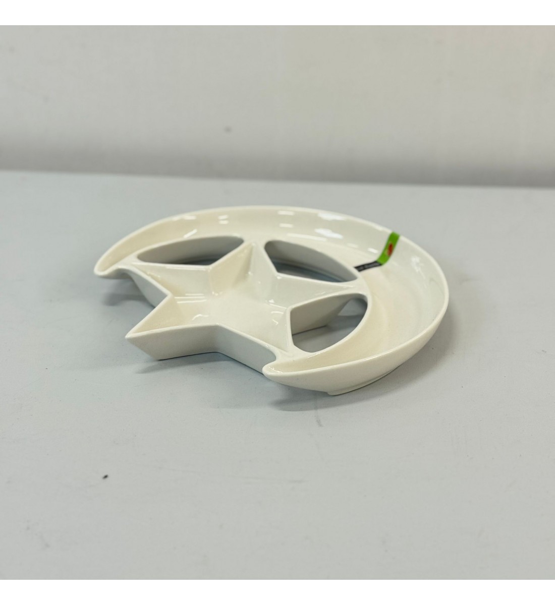 طبق تقديم سيراميك بتصميم أنيق على شكل هلال ونجمة،25×25×3سم 