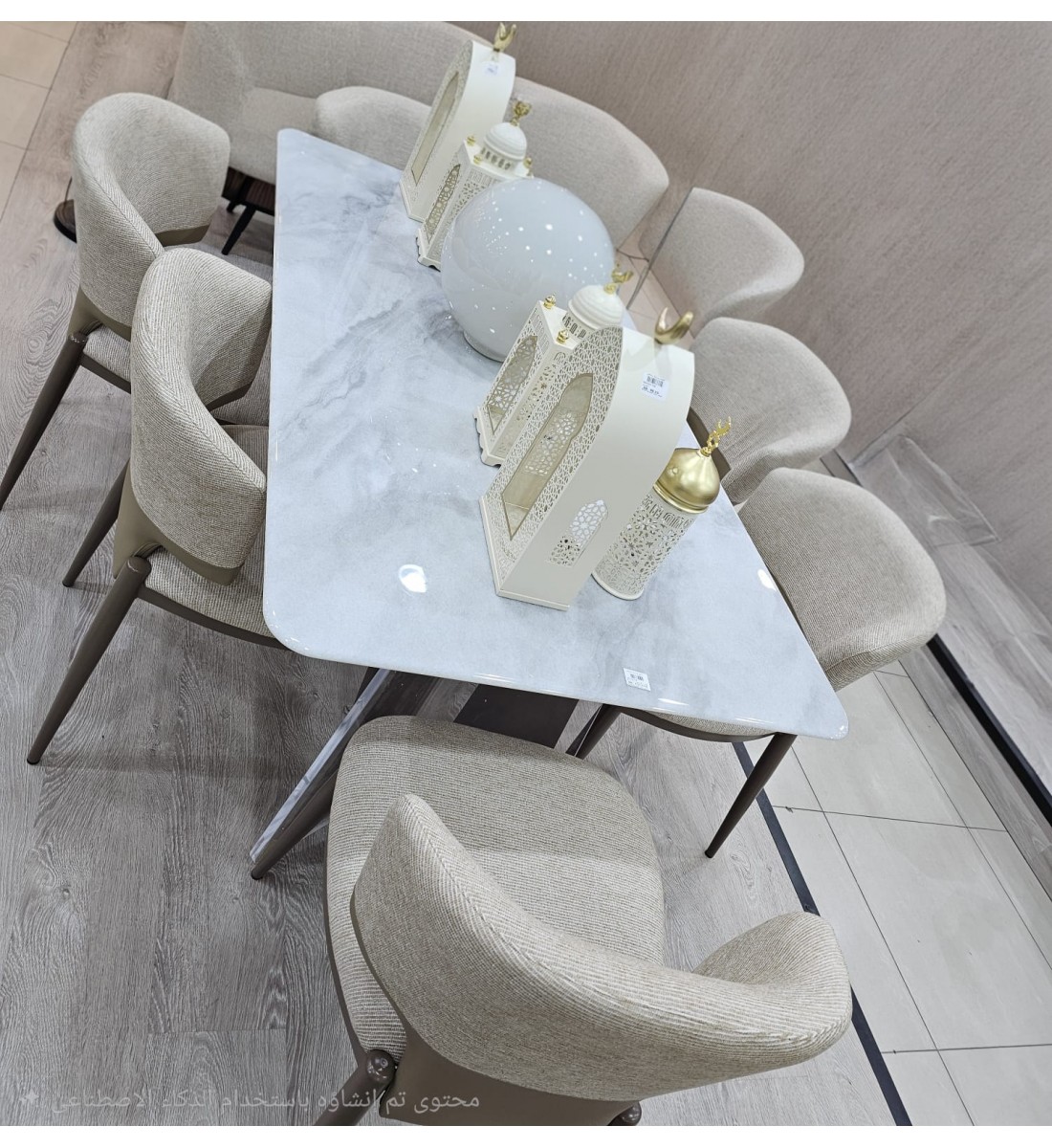 طاولة طعام طعام أنيق يجمع بين الحداثة والفخامة سطح الطاولة: مصنوع من الرخام مع 8 كراسي 