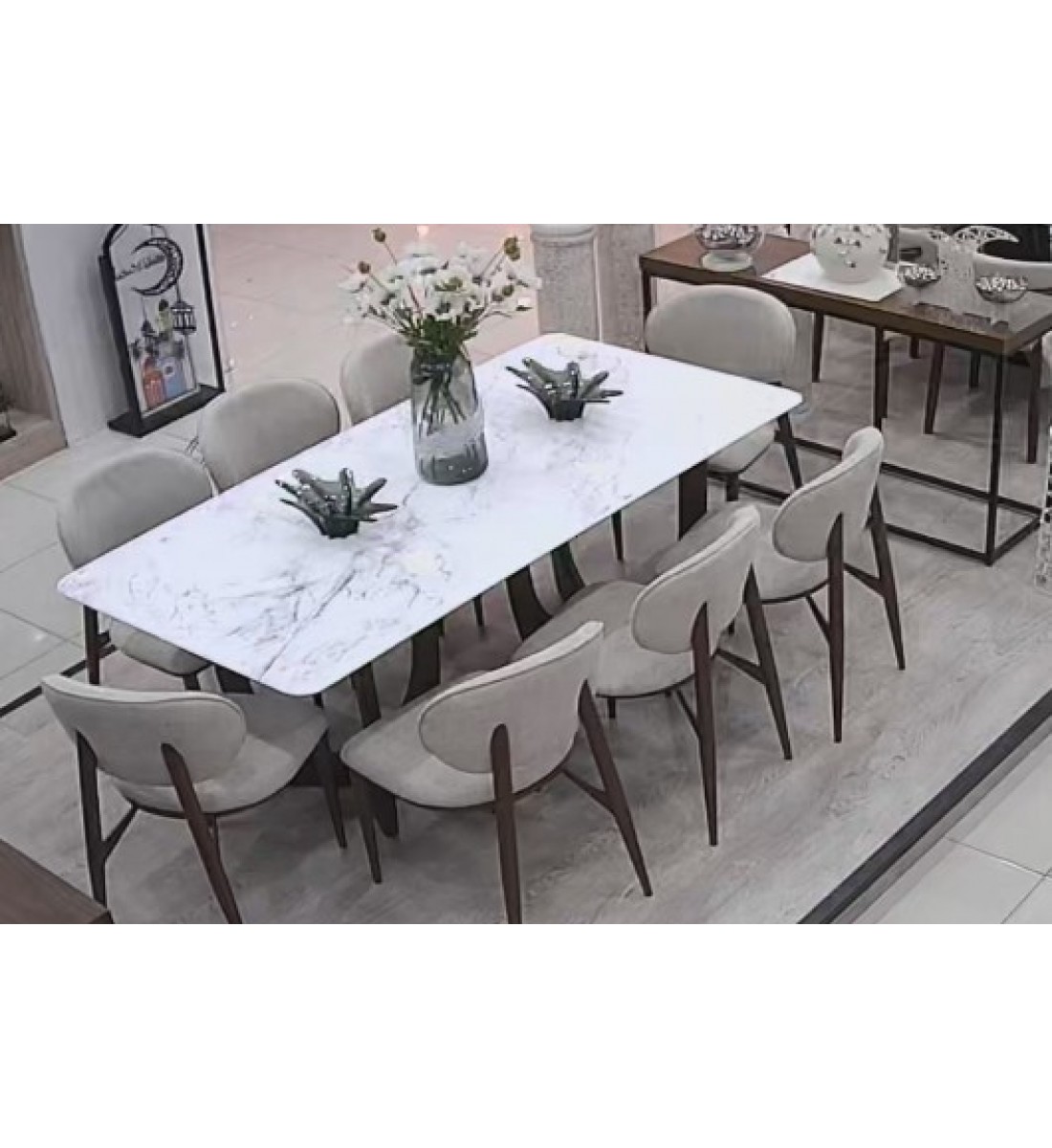 طاولة طعام طعام أنيق يجمع بين الحداثة والفخامة سطح الطاولة: مصنوع من الرخام مع 8 كراسي طاولة طعام طعام أنيق يجمع بين الحداثة والفخامة سطح الطاولة: مصنوع من الرخام مع 8 كراسي