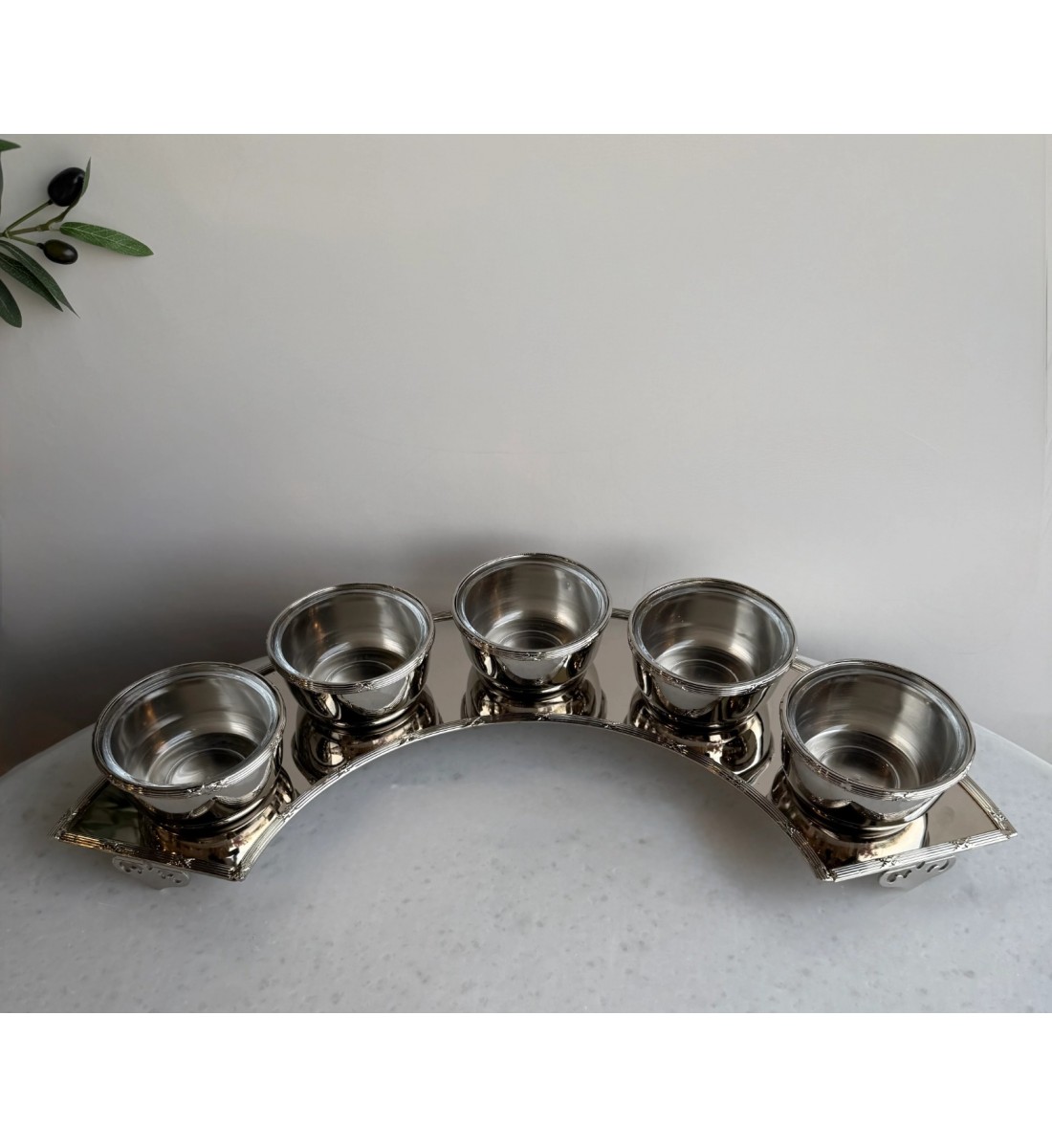 طقم 6 قطع صينية مع زبديات بزجاج صغير 9×9×8سم 