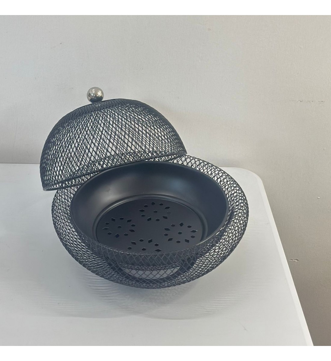 صحن تقديم معدن شبك اسود 