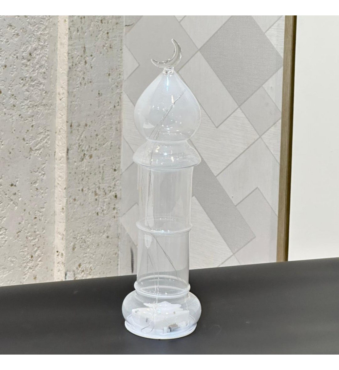 قطعة ديكور أنيقة مصنوعة من زجاج شفاف عالي الجودة، بتصميم مستوحى من المآذن الإسلامية، 37×10×10سم 