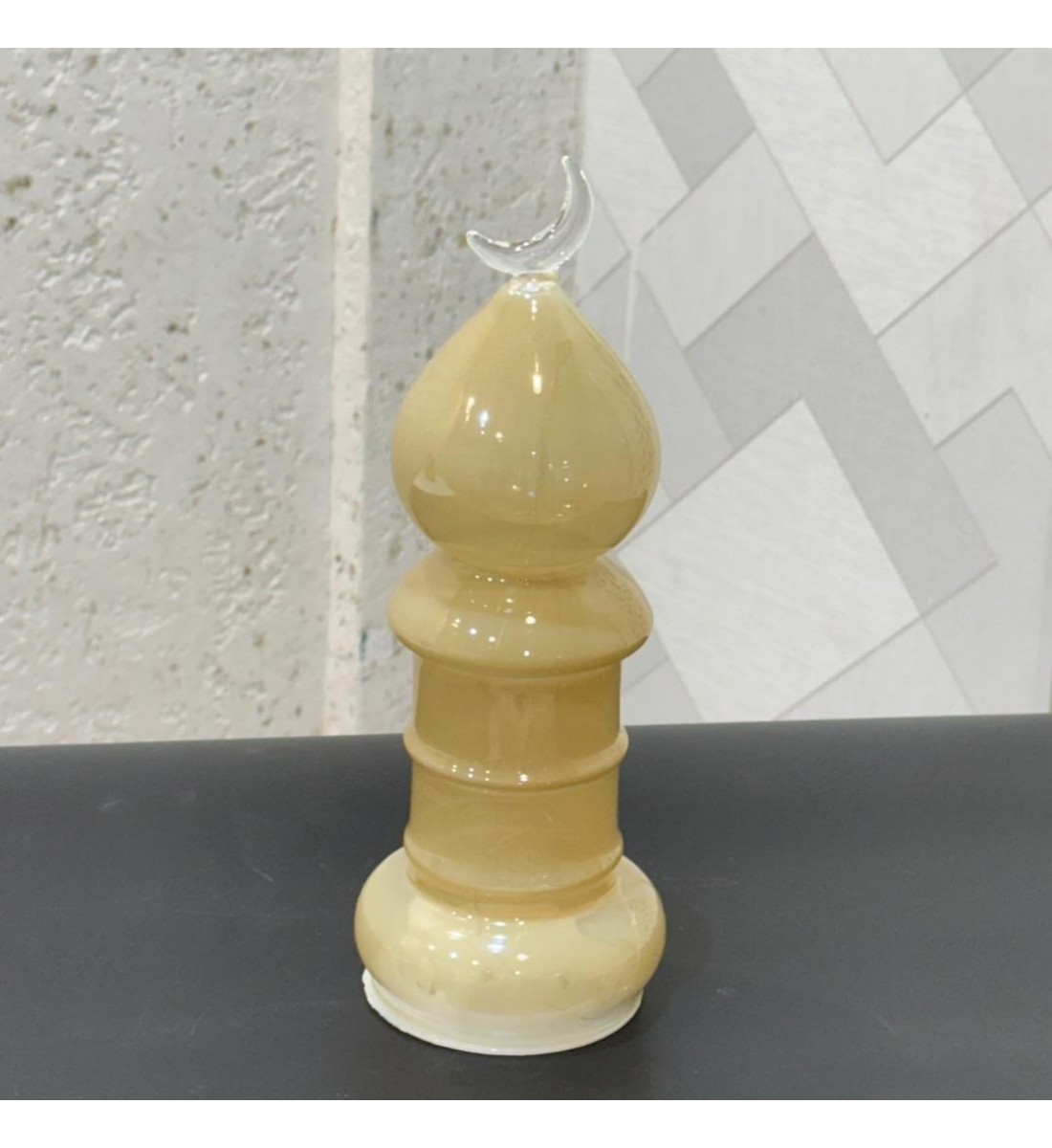 قطعة ديكور أنيقة مصنوعة من زجاج شفاف عالي الجودة، بتصميم مستوحى من المآذن الإسلامية،27×9×9سم 