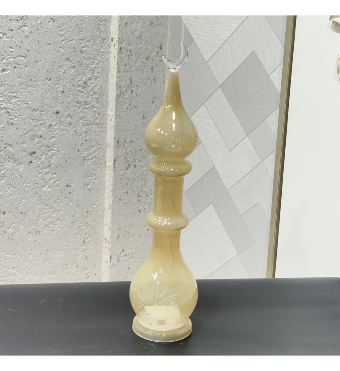 قطعة ديكور أنيقة مصنوعة من زجاج شفاف عالي الجودة، بتصميم مستوحى من المآذن الإسلامية، 42×9×9سم