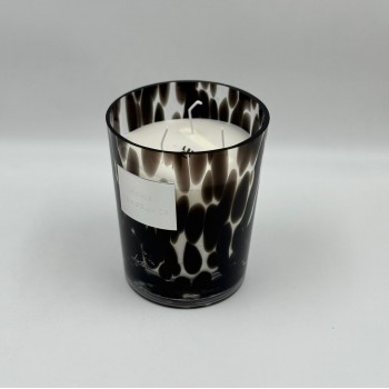 شمعه عطرية زجاج 820 غرام برائحه (  PEAR&FREESIL) SCENTED CANDLE