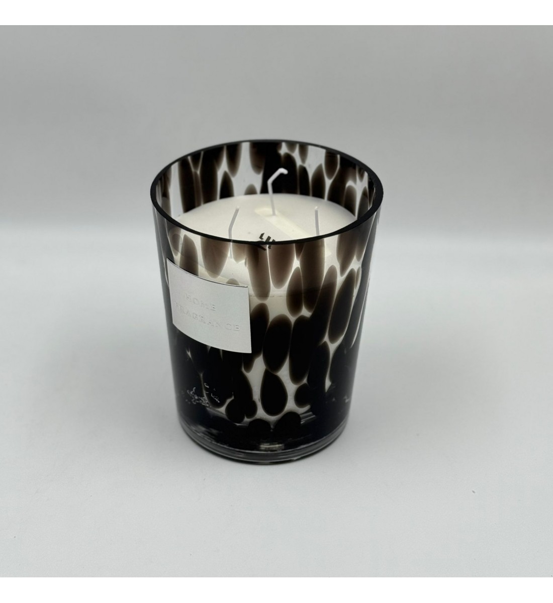 شمعه عطرية زجاج 820 غرام برائحه ( PEAR&FREESIL) SCENTED CANDLE شمعه عطرية زجاج 820 غرام برائحه ( PEAR&FREESIL) SCENTED CANDLE