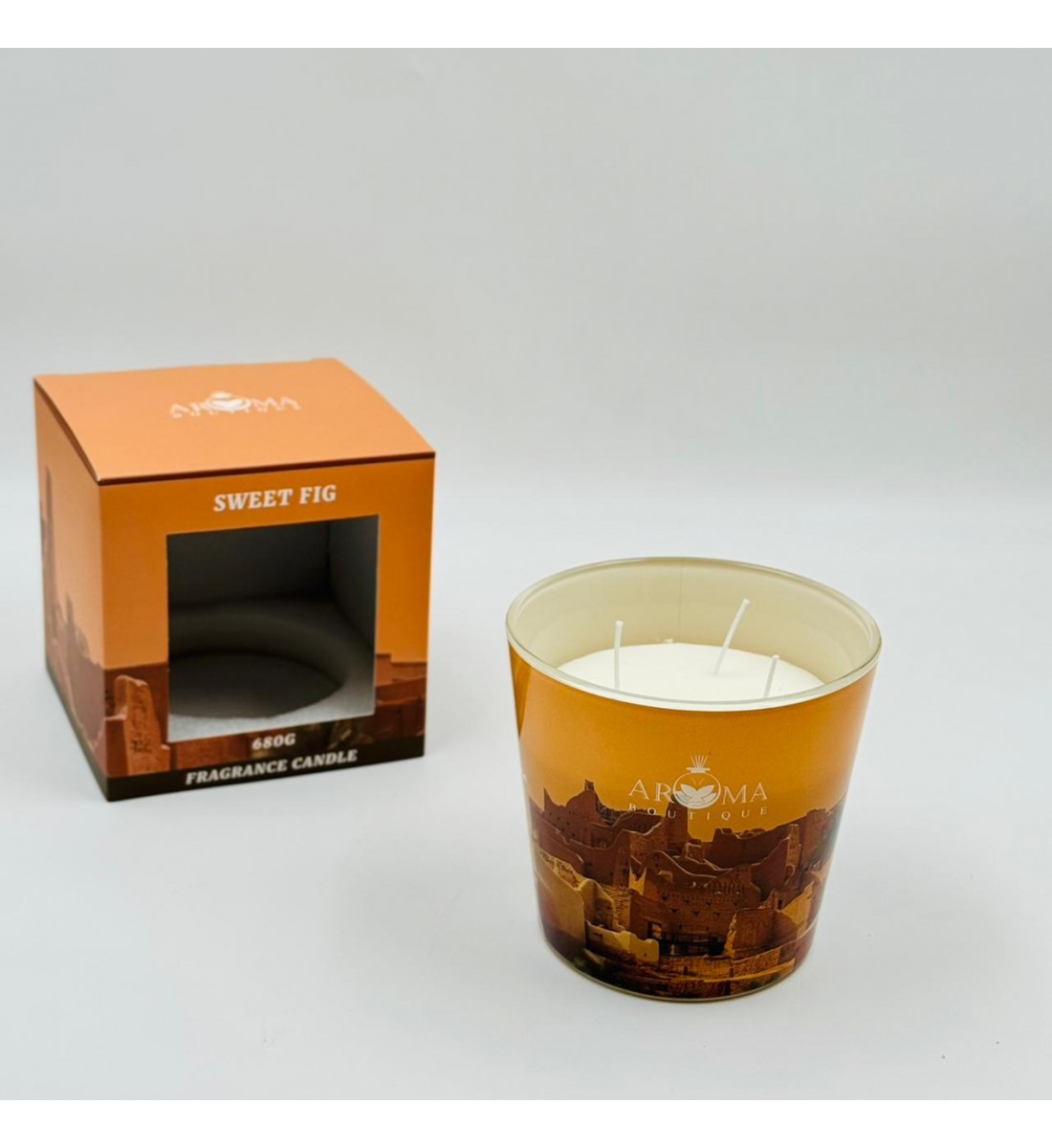 شمعة معطرة برائحة اللافندر680غرام شمعة معطرة برائحة اللافندر680غرام