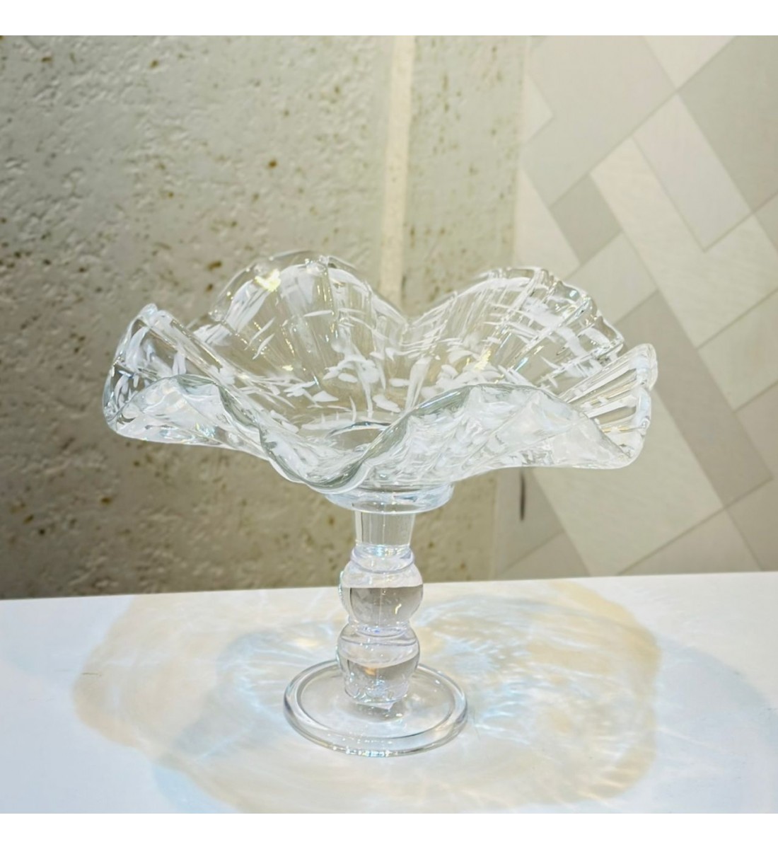 صحن زجاجية فاخرة بتصميم أنيق مستوحى من شكل الصدفة33×33×23سم