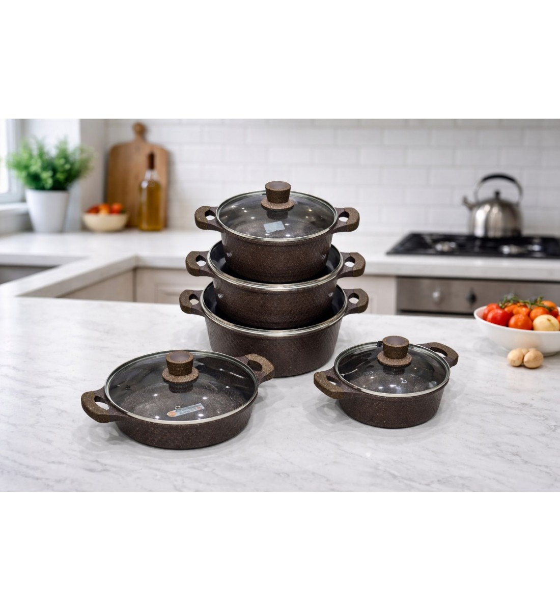 طقم قدور طبخ فاخر بتصميم أنيق يجمع بين الجمال والعملية، مصنوع من مواد عالية الجودة بلمسة حجرية مميزة تمنح توزيعًا متوازنًا للحرارة 10قطع طقم قدور طبخ فاخر بتصميم أنيق يجمع بين الجمال والعملية، مصنوع من مواد عالية الجودة بلمسة حجرية مميزة تمنح توزيعًا متوازنًا للحرارة 10قطع