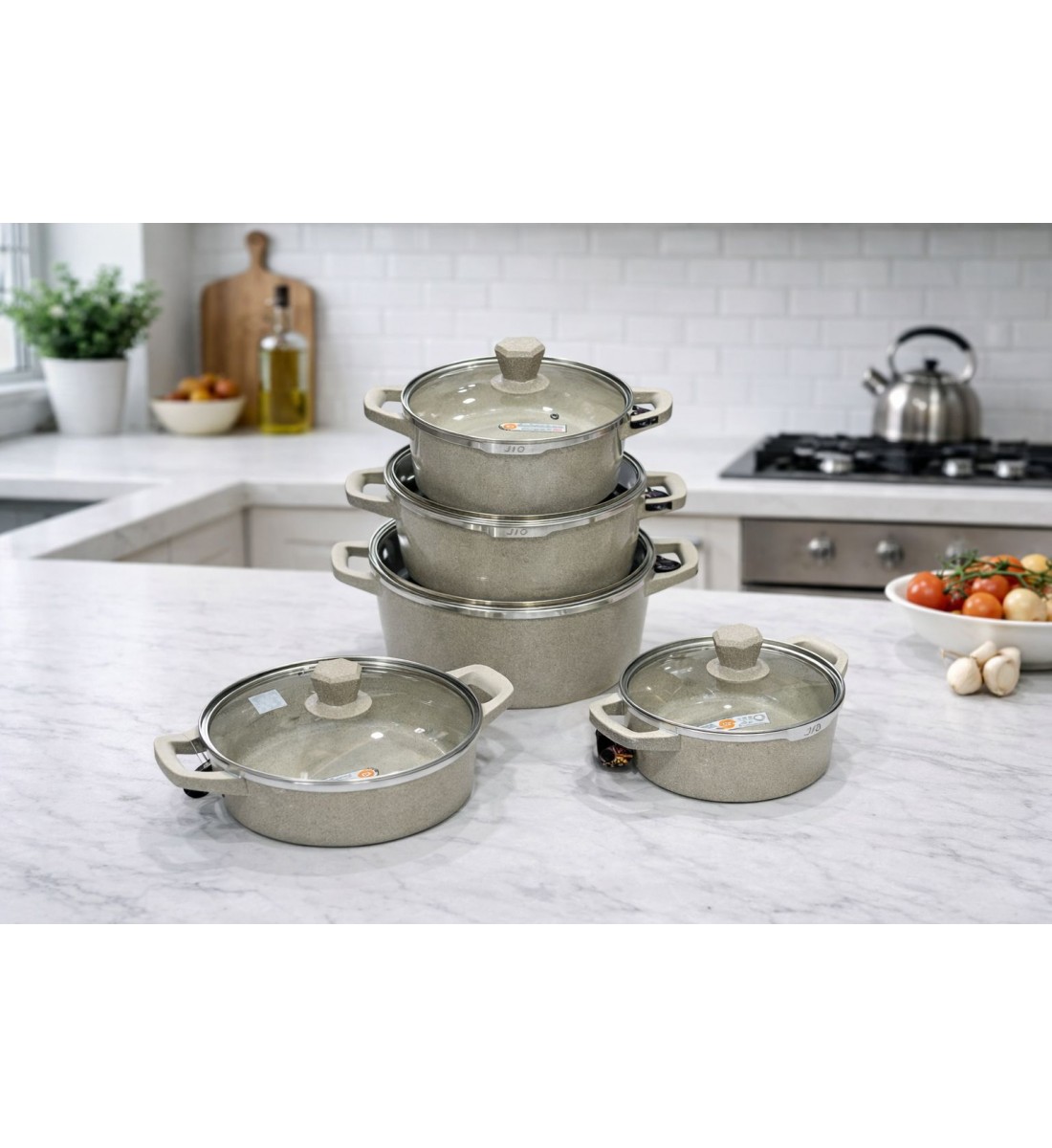  طقم قدور طبخ فاخر بتصميم أنيق يجمع بين الجمال والعملية، مصنوع من مواد عالية الجودة بلمسة حجرية مميزة تمنح توزيعًا متوازنًا للحرارة 10قطع 