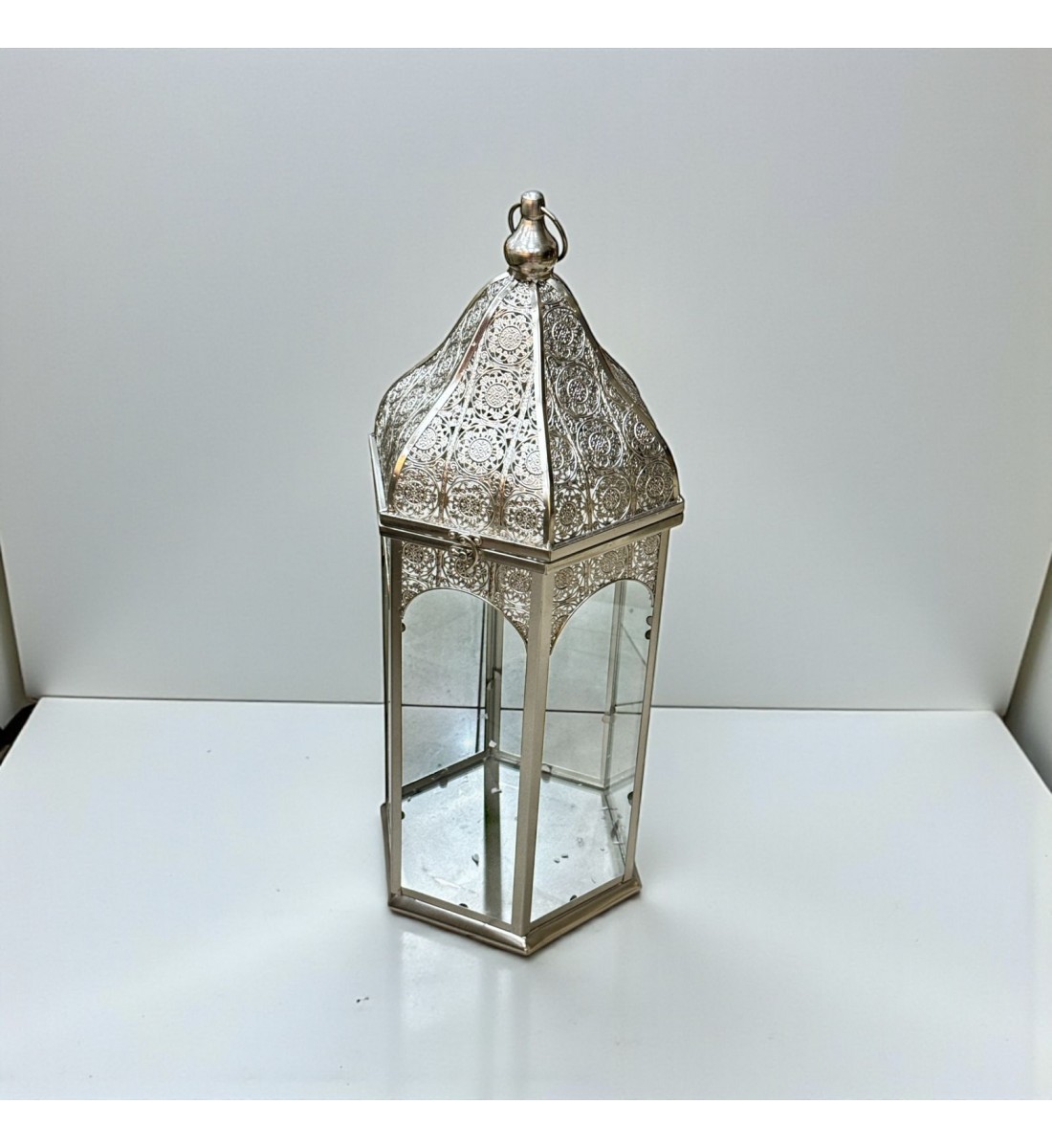 فانوس ديكوري فاخر مصنوع من معدن عالي الجودة بلون فضي لامع70×28×28سم 