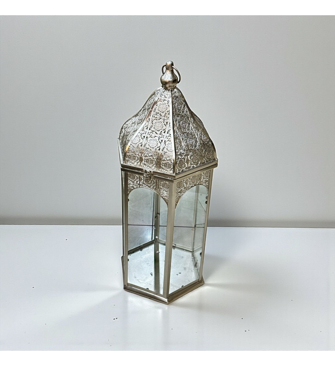 فانوس ديكوري فاخر مصنوع من معدن عالي الجودة بلون فضي لامع70×28×28سم 
