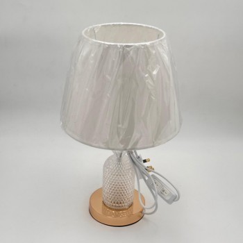  لمبة طاولة أنيقة بتصميم عصري يجمع بين الفخامة والبساطة قاعده ذهبي 42سم 