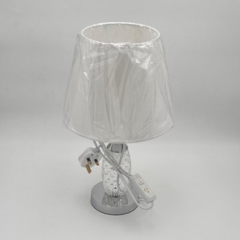  لمبة طاولة أنيقة بتصميم عصري يجمع بين الفخامة والبساطة قاعده فضي 42سم 