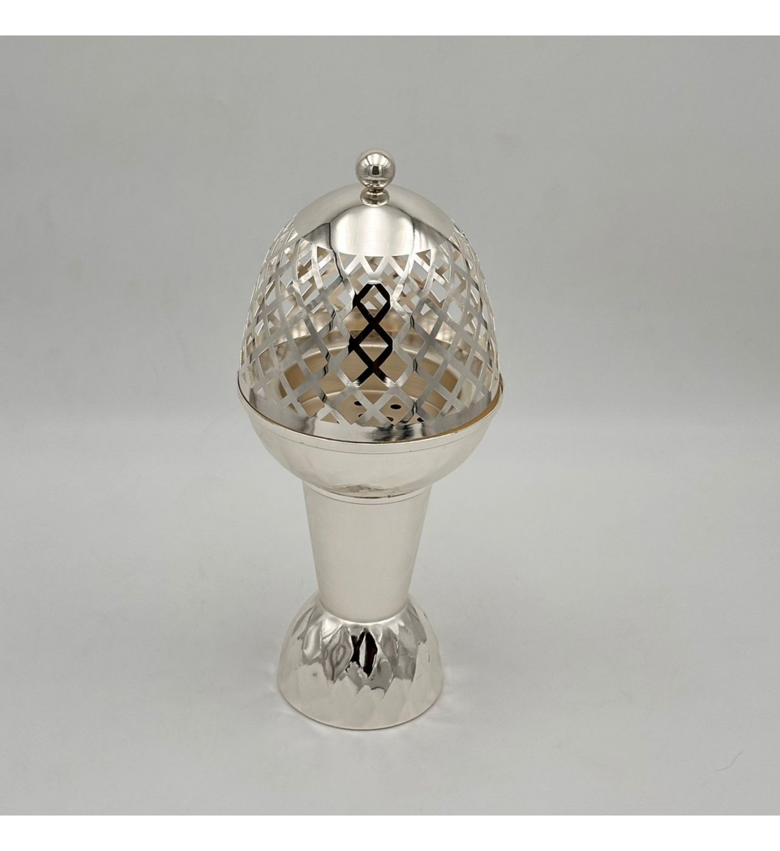 مبخرة بتصميم أنيق وعصري مصنوعة من معدن عالي الجودة بتشطيب لامع، 30×14×14سم 