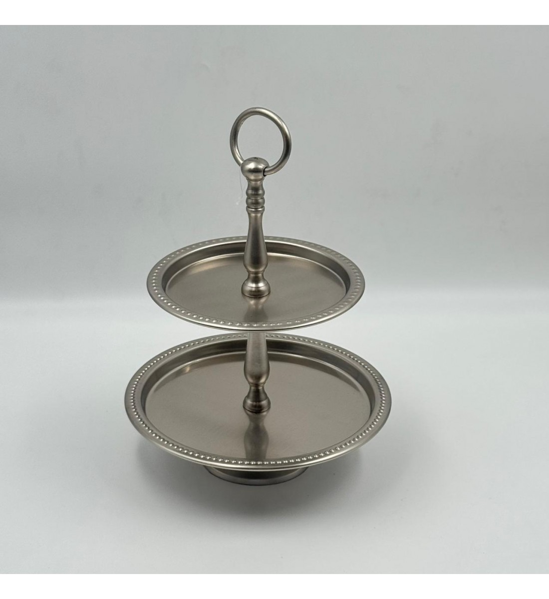 شيال تقديم أنيق بتصميم عصري يجمع بين البساطة والفخامة.  20×20×31سم 