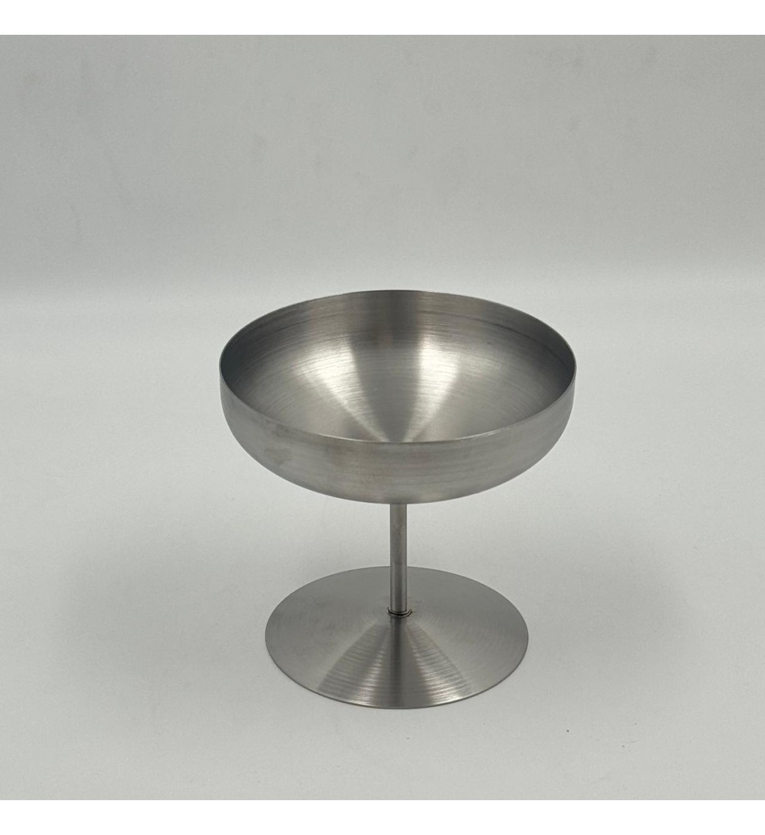 صحن  تقديم أنيق بتصميم عصري يجمع بين البساطة والفخامة 11×12×12سم 