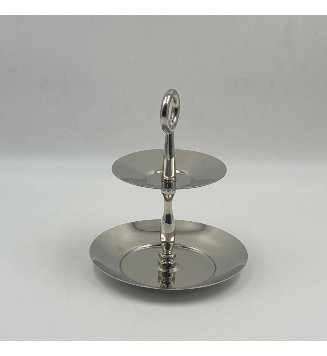 شيال تقديم أنيق بتصميم عصري يجمع بين البساطة والفخامة 18×16×16سم 