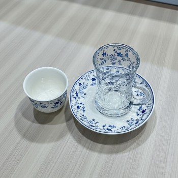 طقم كاسات وفناجين مع الصحن 36قطعه